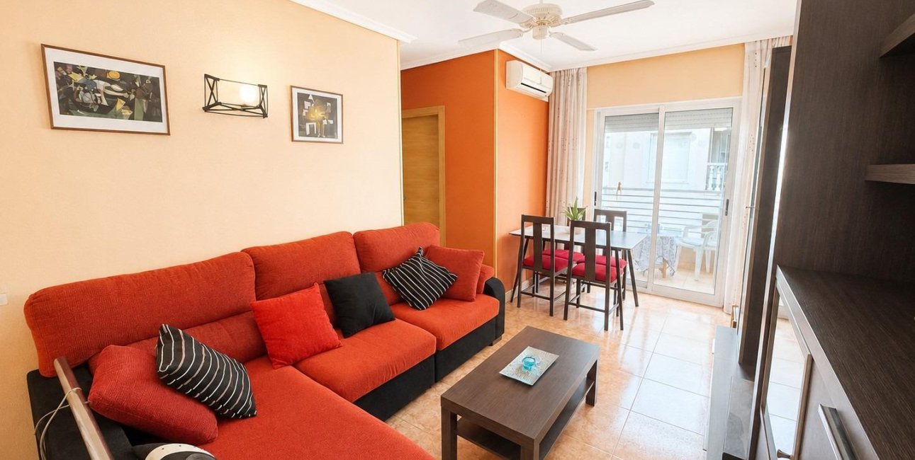 Reventa - Apartamento / piso -
Torrevieja - Estacion de autobuses