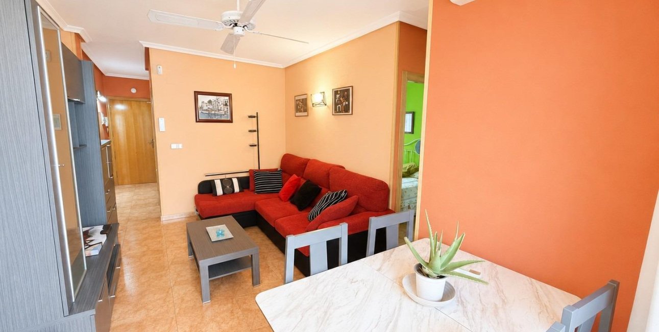 Reventa - Apartamento / piso -
Torrevieja - Estacion de autobuses