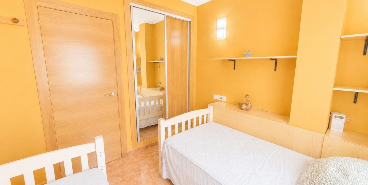 Reventa - Apartamento / piso -
Torrevieja - Estacion de autobuses