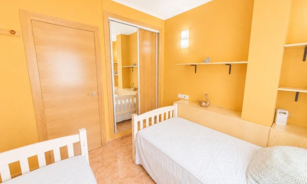 Reventa - Apartamento / piso -
Torrevieja - Estacion de autobuses