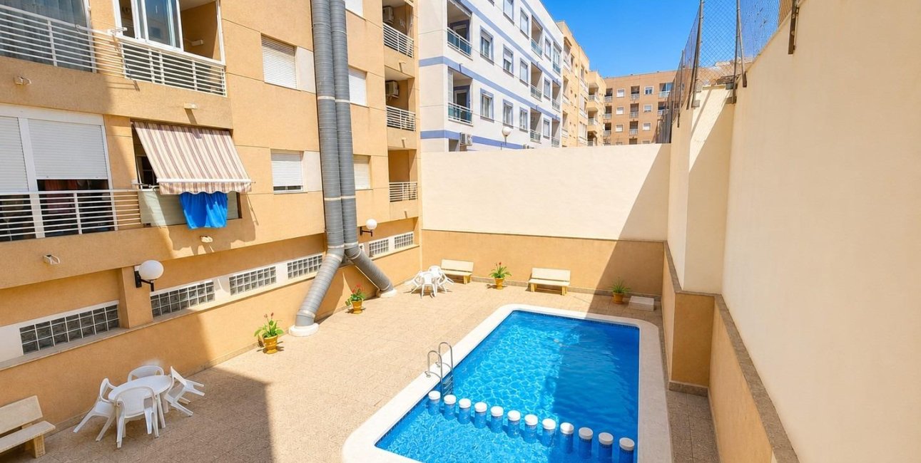 Reventa - Apartamento / piso -
Torrevieja - Estacion de autobuses