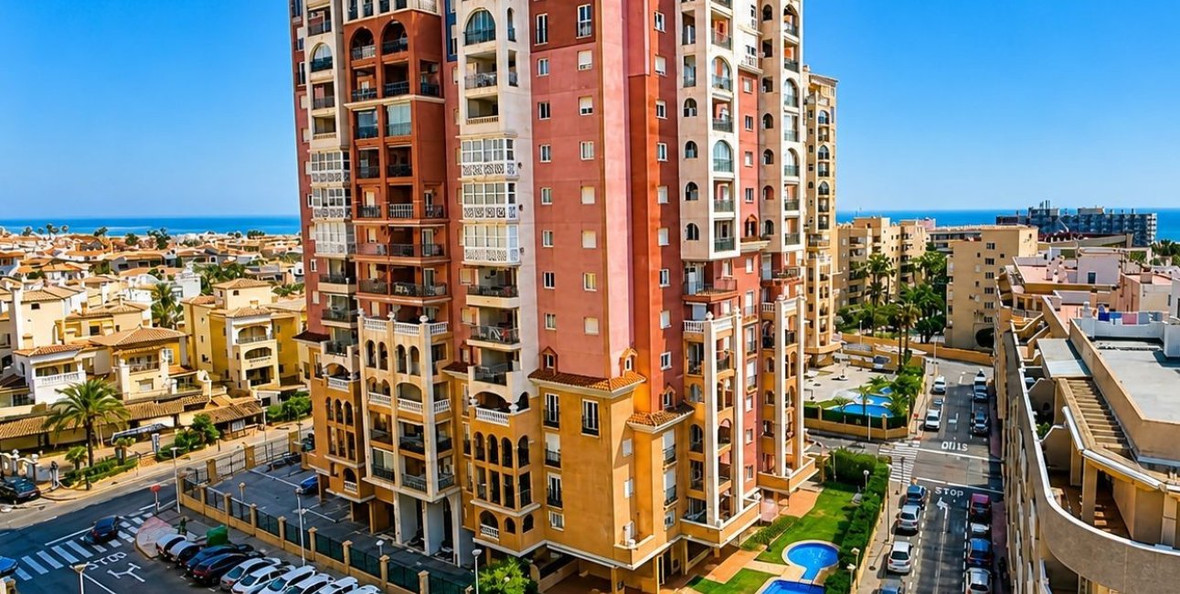 Reventa - Apartament / Duplex -
Torrevieja - Playa de los Locos