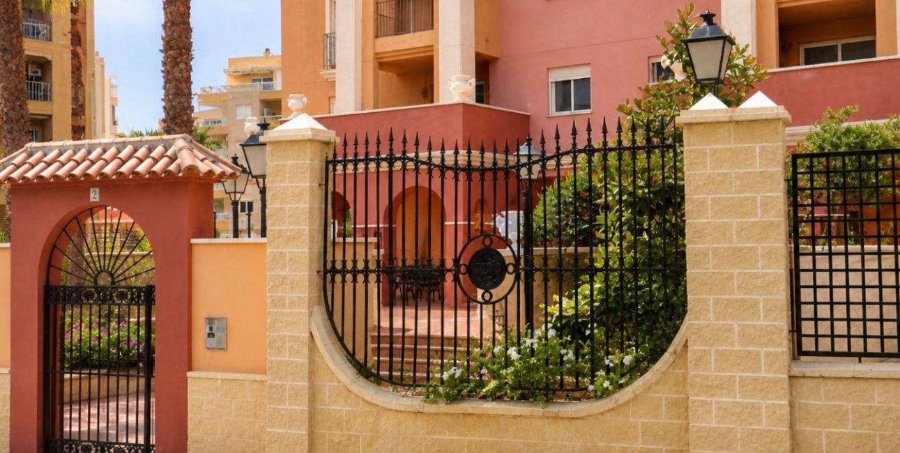 Reventa - Apartament / Duplex -
Torrevieja - Playa de los Locos
