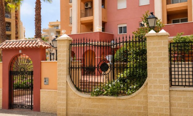 Reventa - Apartament / Duplex -
Torrevieja - Playa de los Locos