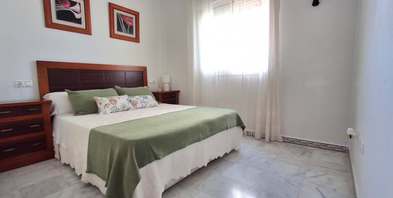 Reventa - Apartament / Duplex -
Torrevieja - Playa de los Locos