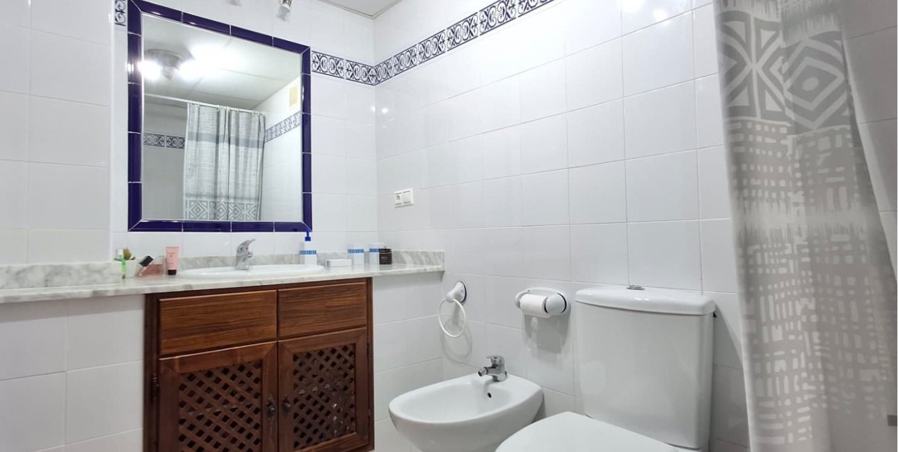 Reventa - Apartament / Duplex -
Torrevieja - Playa de los Locos