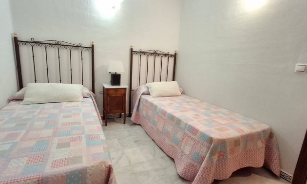 Reventa - Apartament / Duplex -
Torrevieja - Playa de los Locos