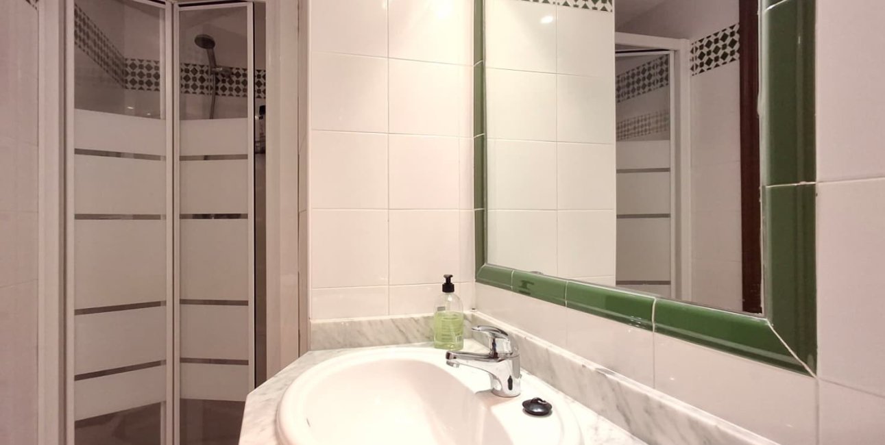 Reventa - Apartament / Duplex -
Torrevieja - Playa de los Locos