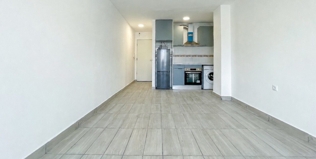 Resale - Apartment / flat -
Torrevieja - Torrevieja - Centre