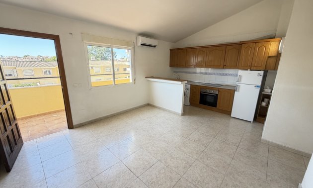 Reventa - Apartamento / piso -
Orihuela Costa - Villamartin