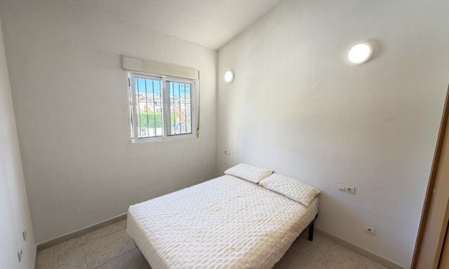 Reventa - Apartamento / piso -
Orihuela Costa - Villamartin