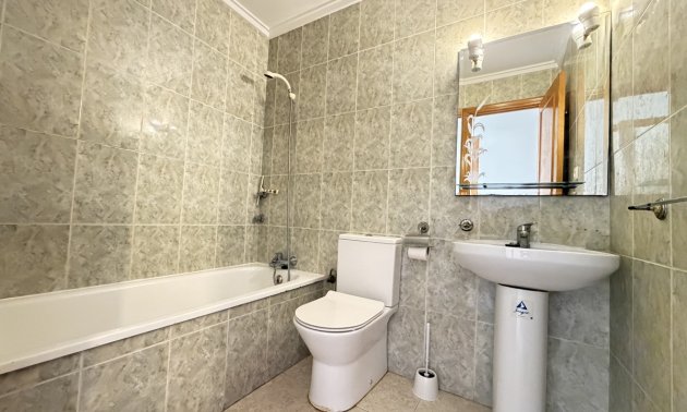 Reventa - Apartamento / piso -
Orihuela Costa - Villamartin