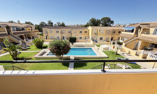 Reventa - Apartamento / piso -
Orihuela Costa - Villamartin