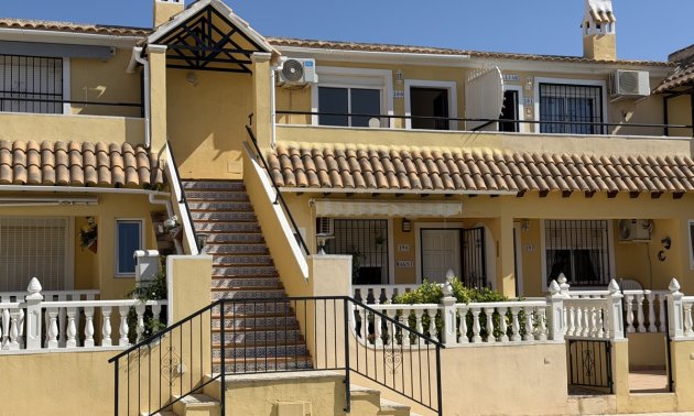 Reventa - Apartamento / piso -
Orihuela Costa - Villamartin