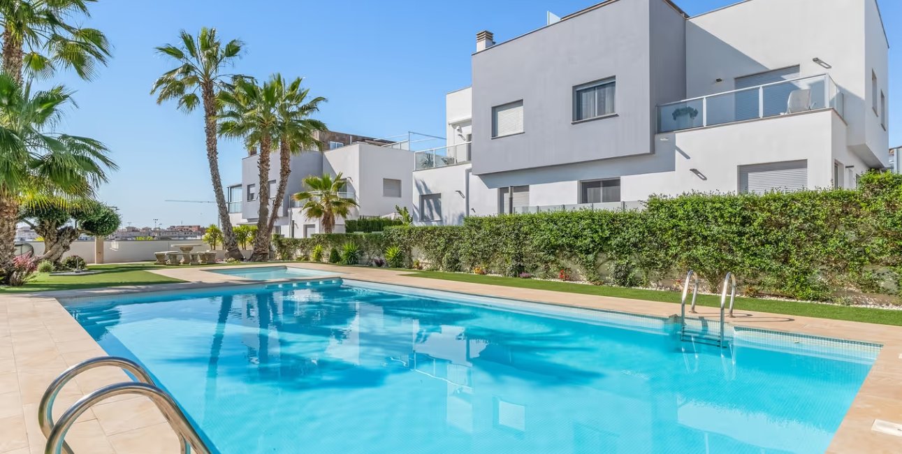 Resale - Townhouse -
Orihuela Costa - Punta Prima