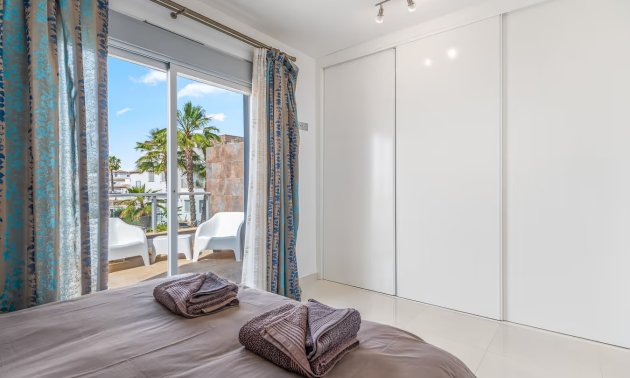 Resale - Townhouse -
Orihuela Costa - Punta Prima