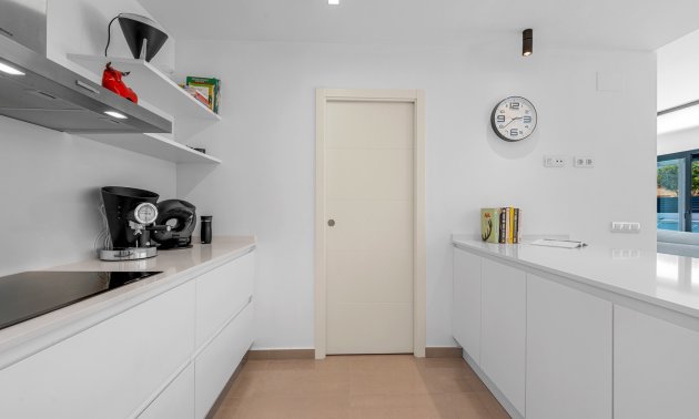 Resale - Villa -
Guardamar del Segura - Los Secanos