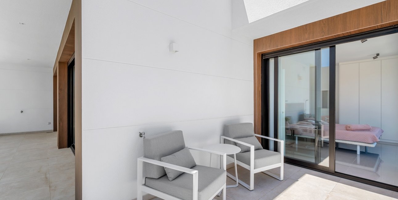 Resale - Villa -
Guardamar del Segura - Los Secanos