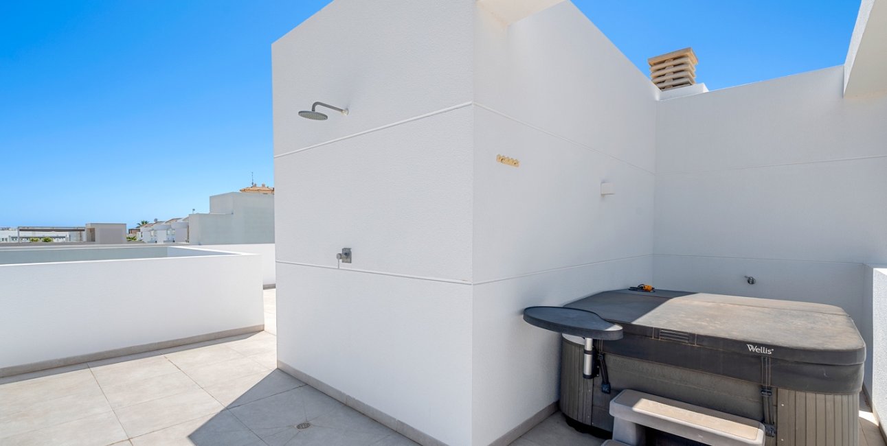 Resale - Villa -
Guardamar del Segura - Los Secanos