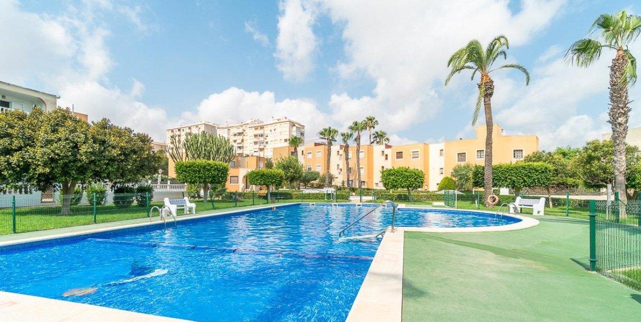Rynek wtórny - Mieszkanie  -
Torrevieja - Torreblanca