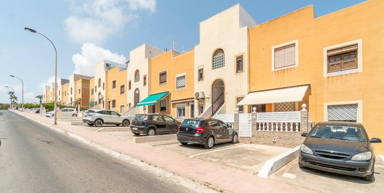 Rynek wtórny - Mieszkanie  -
Torrevieja - Torreblanca