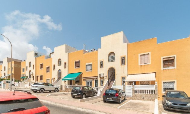Rynek wtórny - Mieszkanie  -
Torrevieja - Torreblanca
