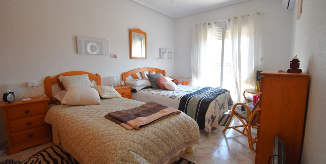 Rynek wtórny - Dom Szeregowy -
Orihuela Costa - Playa Flamenca
