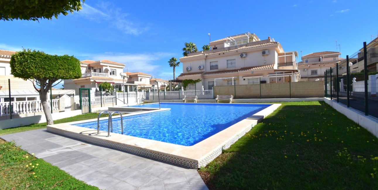 Rynek wtórny - Dom Szeregowy -
Orihuela Costa - Playa Flamenca