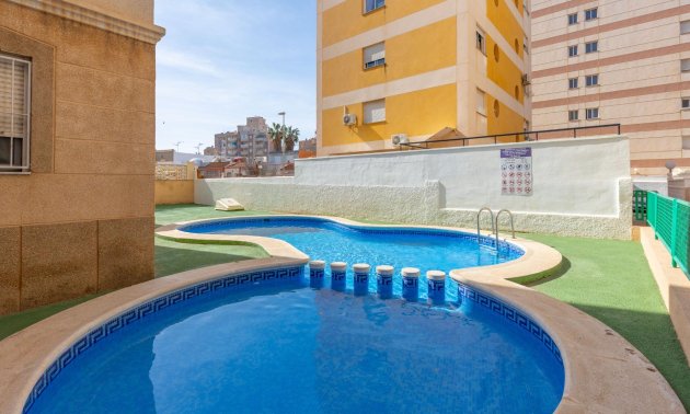 Rynek wtórny - Mieszkanie  -
Torrevieja - Nueva Torrevieja