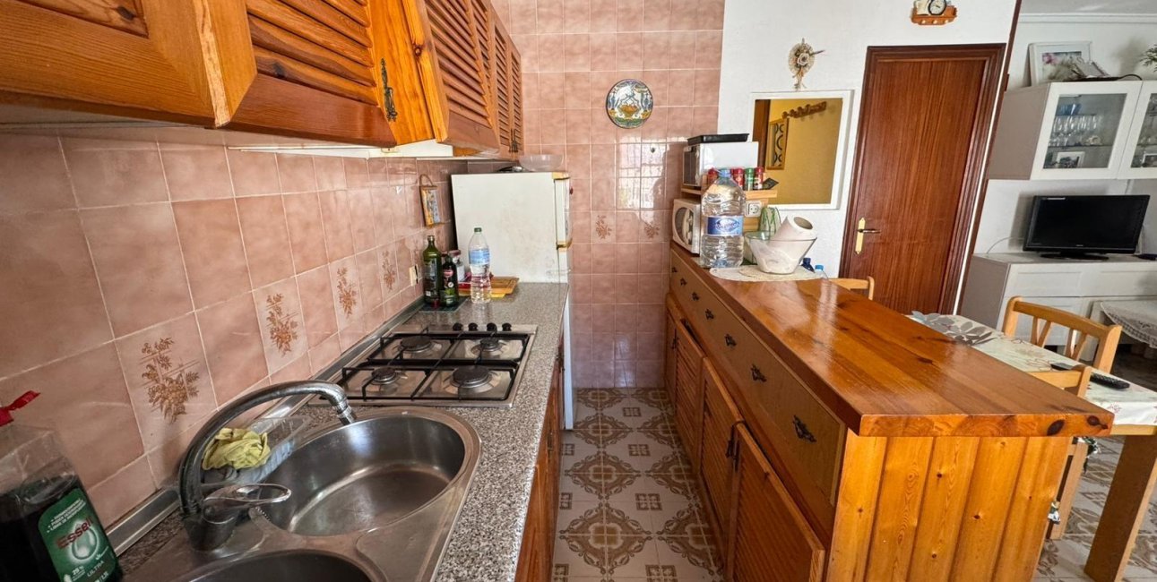 Resale - Bungalow -
Torrevieja - Playa de los Naufragos