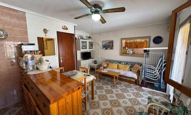 Resale - Bungalow -
Torrevieja - Playa de los Naufragos