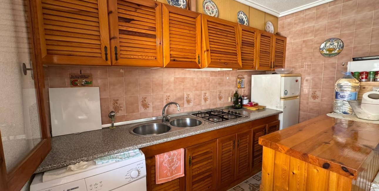 Resale - Bungalow -
Torrevieja - Playa de los Naufragos