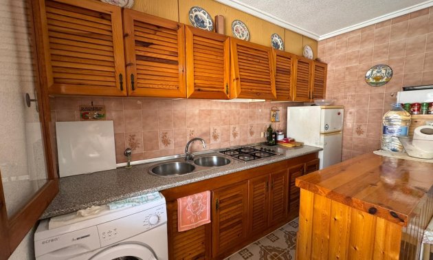 Resale - Bungalow -
Torrevieja - Playa de los Naufragos