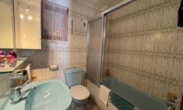 Resale - Bungalow -
Torrevieja - Playa de los Naufragos