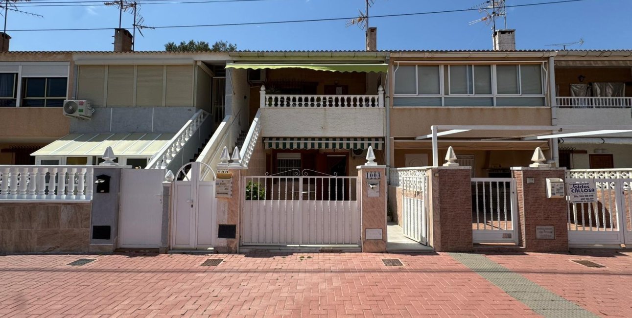 Resale - Bungalow -
Torrevieja - Playa de los Naufragos