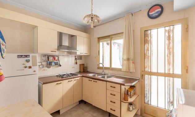 Resale - Apartment / flat -
Torrevieja - Acequion