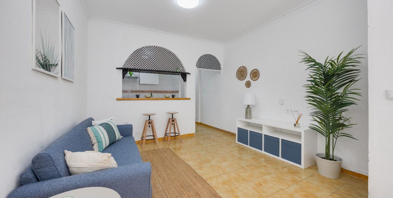 Resale - Apartment / flat -
Torrevieja - Playa del Cura