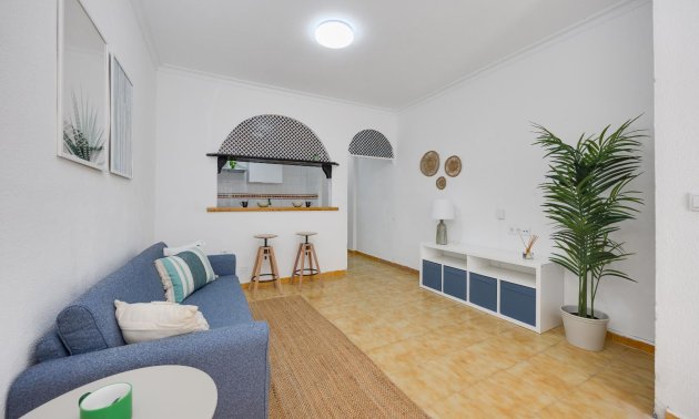 Resale - Apartment / flat -
Torrevieja - Playa del Cura