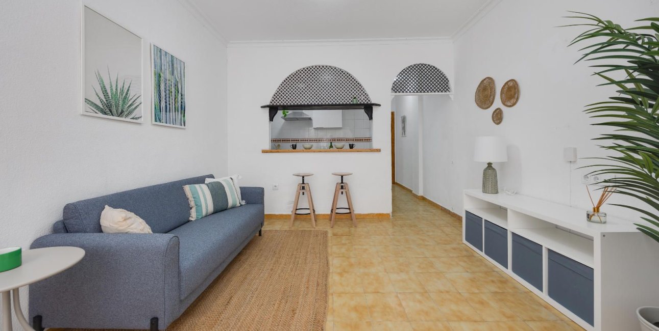 Resale - Apartment / flat -
Torrevieja - Playa del Cura