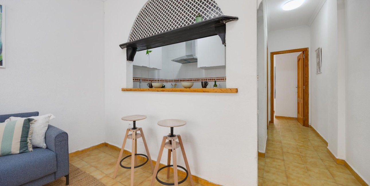 Resale - Apartment / flat -
Torrevieja - Playa del Cura