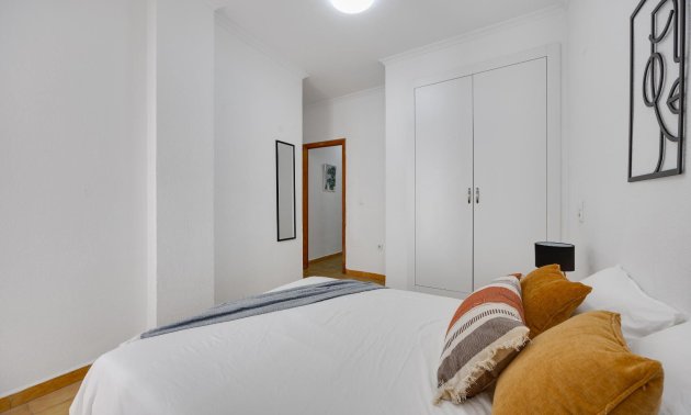 Resale - Apartment / flat -
Torrevieja - Playa del Cura