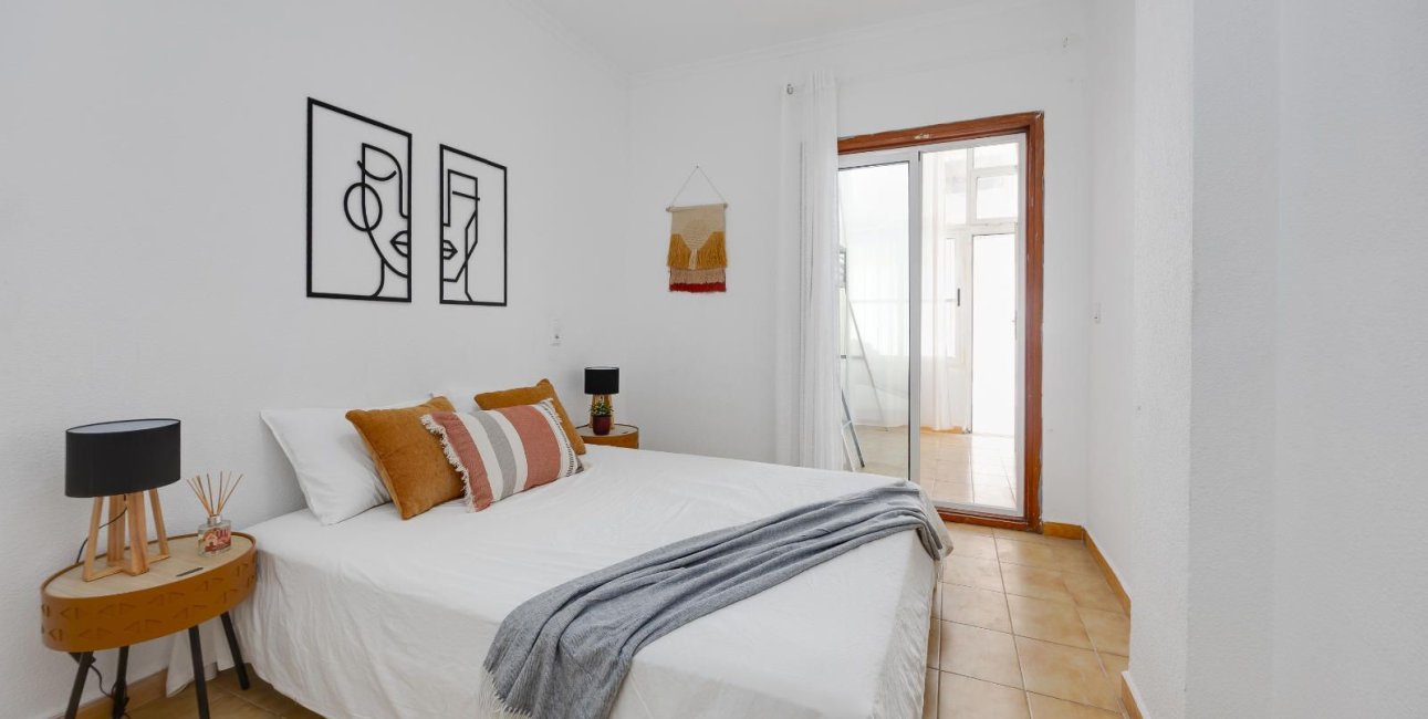 Resale - Apartment / flat -
Torrevieja - Playa del Cura