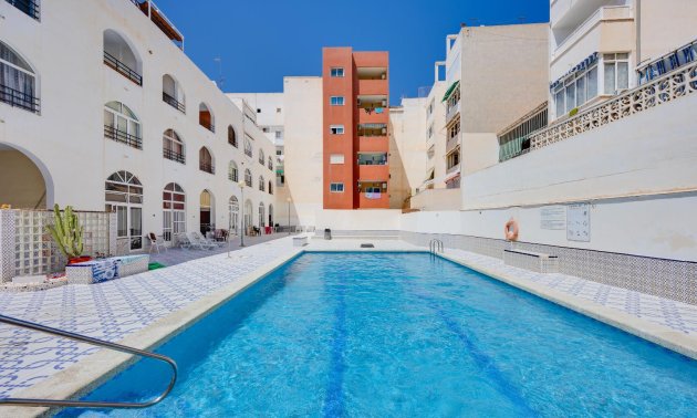 Resale - Apartment / flat -
Torrevieja - Playa del Cura