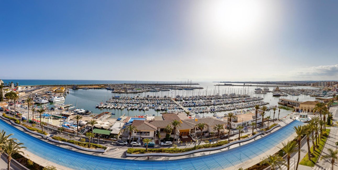 Resale - Apartment / flat -
Torrevieja - Playa del Cura