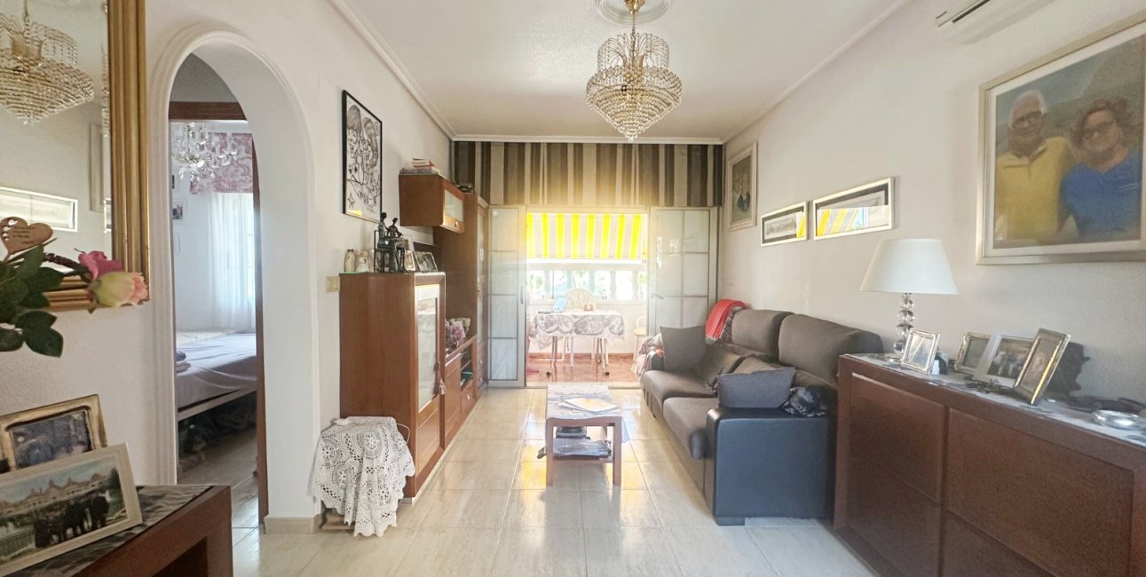Rynek wtórny - Bungalowy -
Torrevieja - Aguas Nuevas