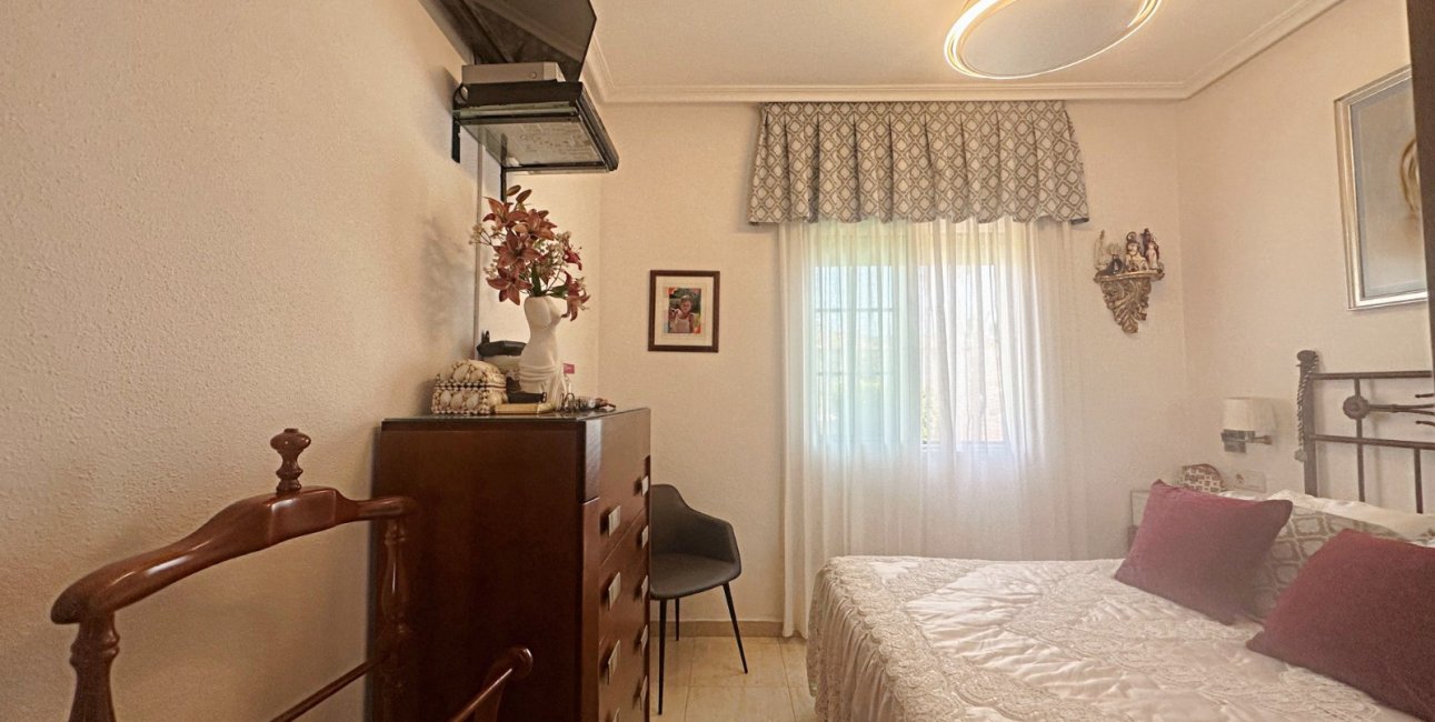 Rynek wtórny - Bungalowy -
Torrevieja - Aguas Nuevas