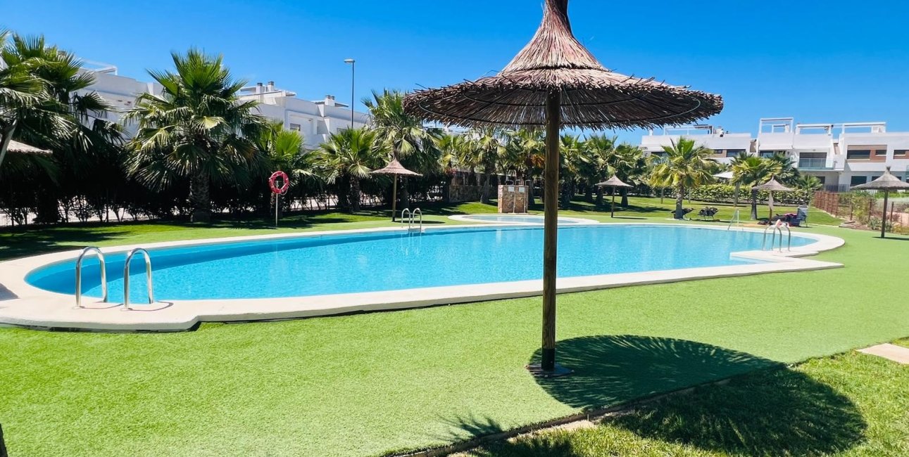 Resale - Apartment / flat -
Los Montesinos - Entre Naranjos / Vistabella Golf