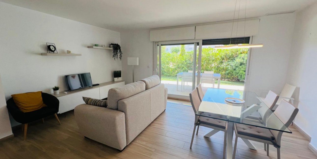 Resale - Apartment / flat -
Los Montesinos - Entre Naranjos / Vistabella Golf
