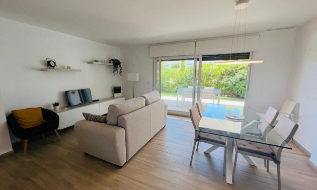 Resale - Apartment / flat -
Los Montesinos - Entre Naranjos / Vistabella Golf