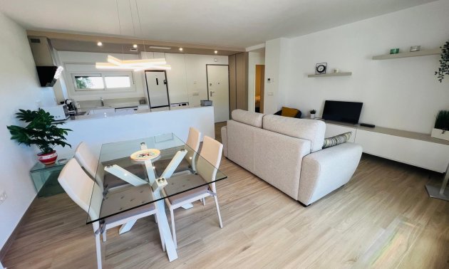 Resale - Apartment / flat -
Los Montesinos - Entre Naranjos / Vistabella Golf